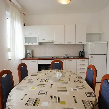 Bilic With Balcony Apartment *