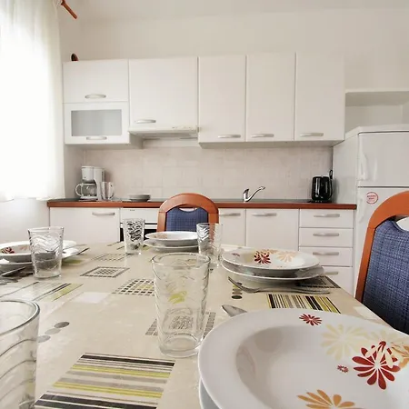 Apartament Bilic With Balcony